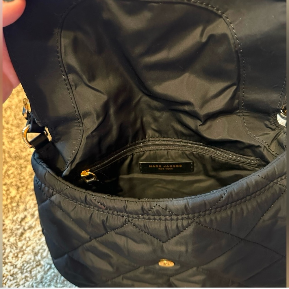 ✨Authentic Marc Jacobs Women's Quilted Pouch Messenger Bag✨ - Picture 5 of 7
